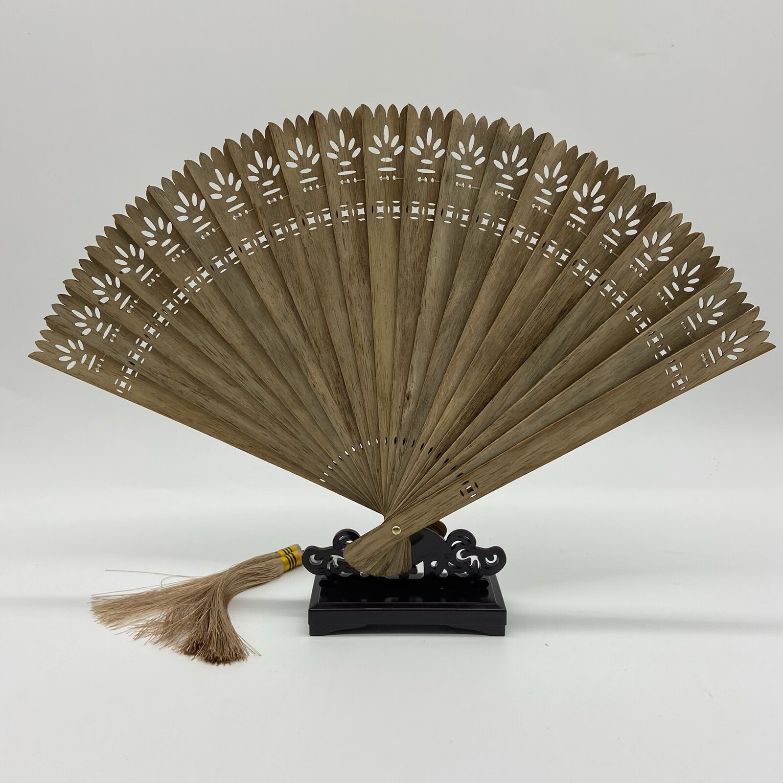 香悉(xiangxi) 崔氏香铺越南芽庄沉香扇子规格16/22cm保真天然黑油 送