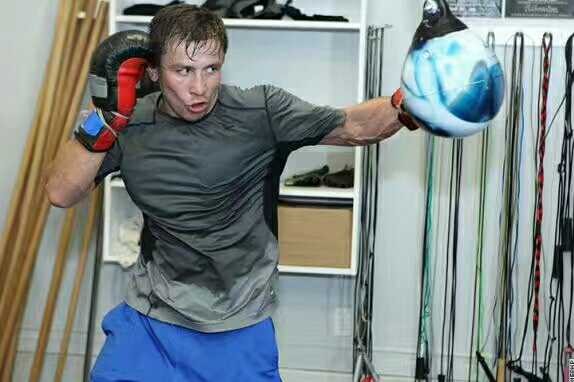 专业吊式水沙包速度球水球练拳击儿童打泰拳勾拳散打沙包家用拳击水袋