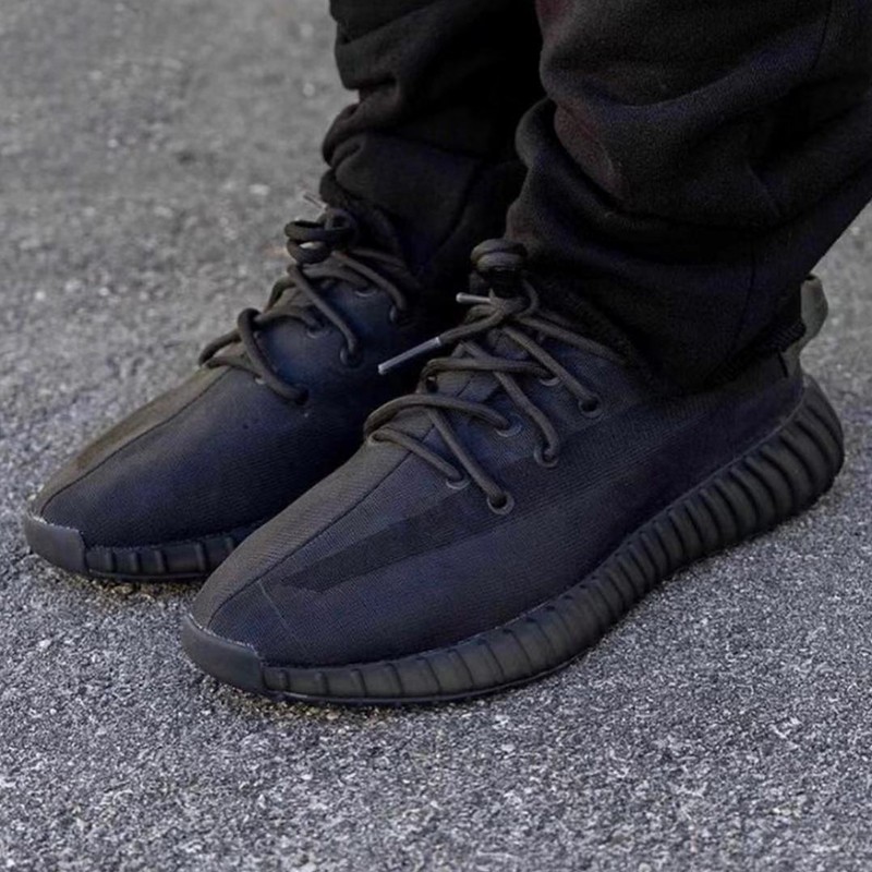 阿迪达斯(adidas)yeezy 椰子350黑天使纯黑跑步鞋男鞋女鞋低帮休闲鞋