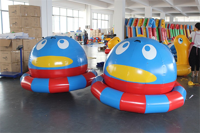 充气大型充气水上蹦床水上乐园漂浮物儿童玩具滑梯蹦床风火轮跷跷板