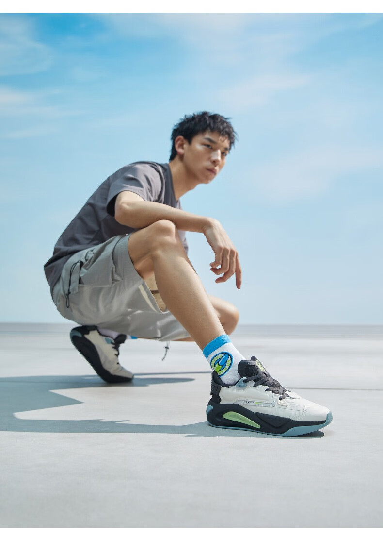 安踏男鞋超体2022秋季网面跑步鞋男超轻减震跑鞋潮鞋男士运动休闲鞋子