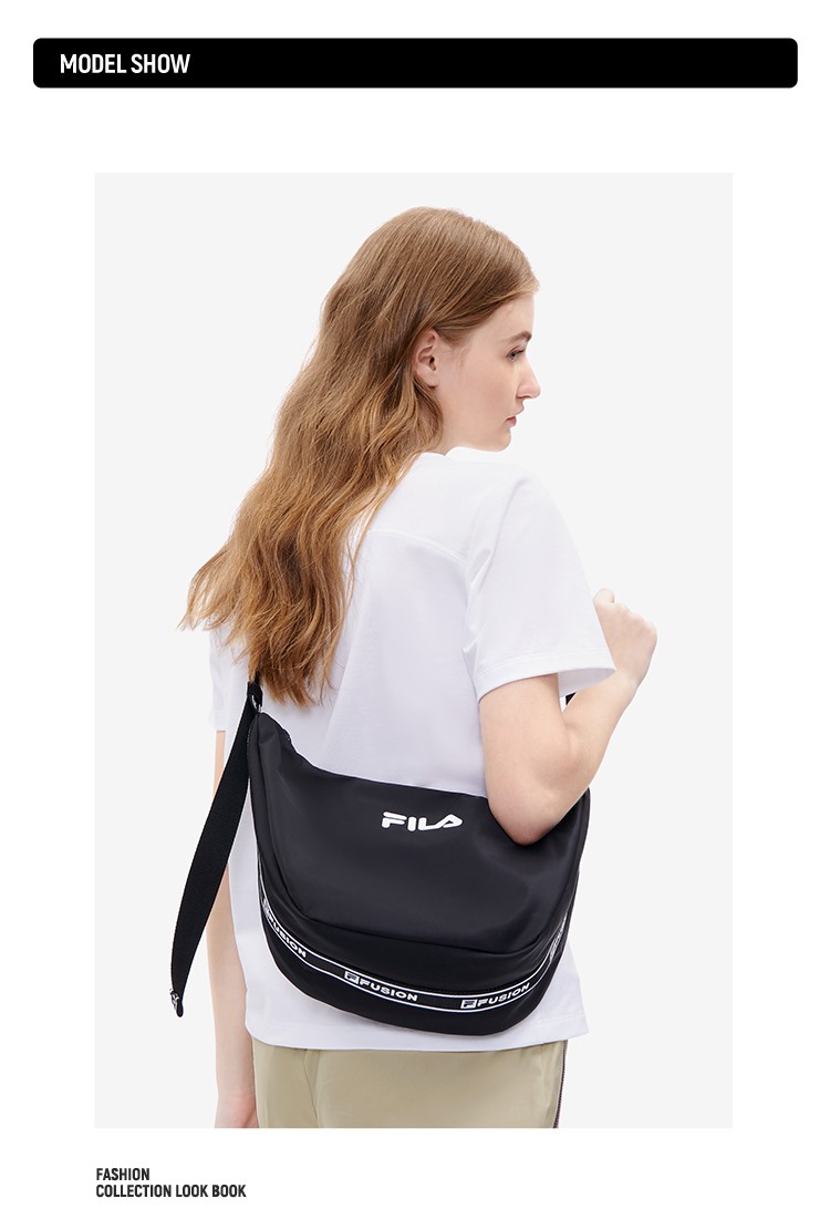 filafusion斐乐潮牌情侣款斜挎包t13u232122f深黑bkxs
