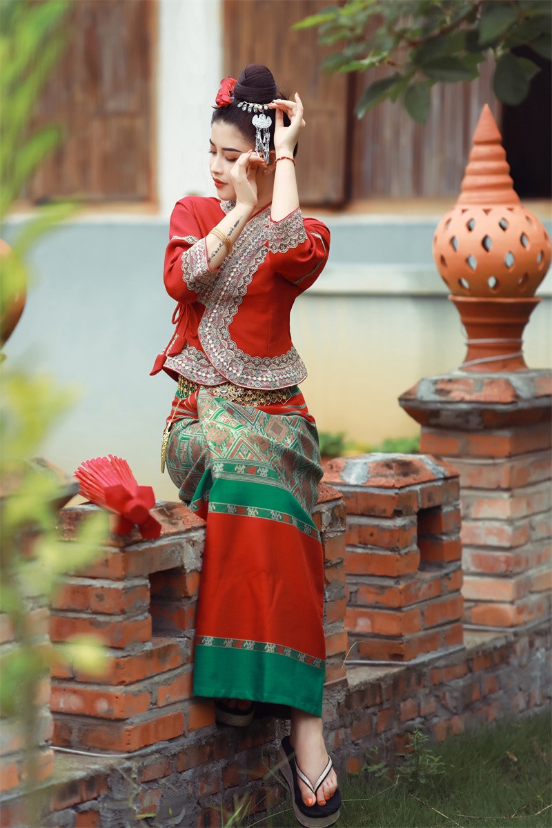 沙芭利传统傣族服装经典傣泐款红色婚服东南亚风情服饰少数民族演出服