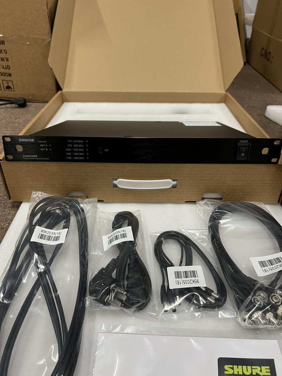 shure/舒尔ua845/844天线放大器户外无线话筒接收信号功率增强器 ua