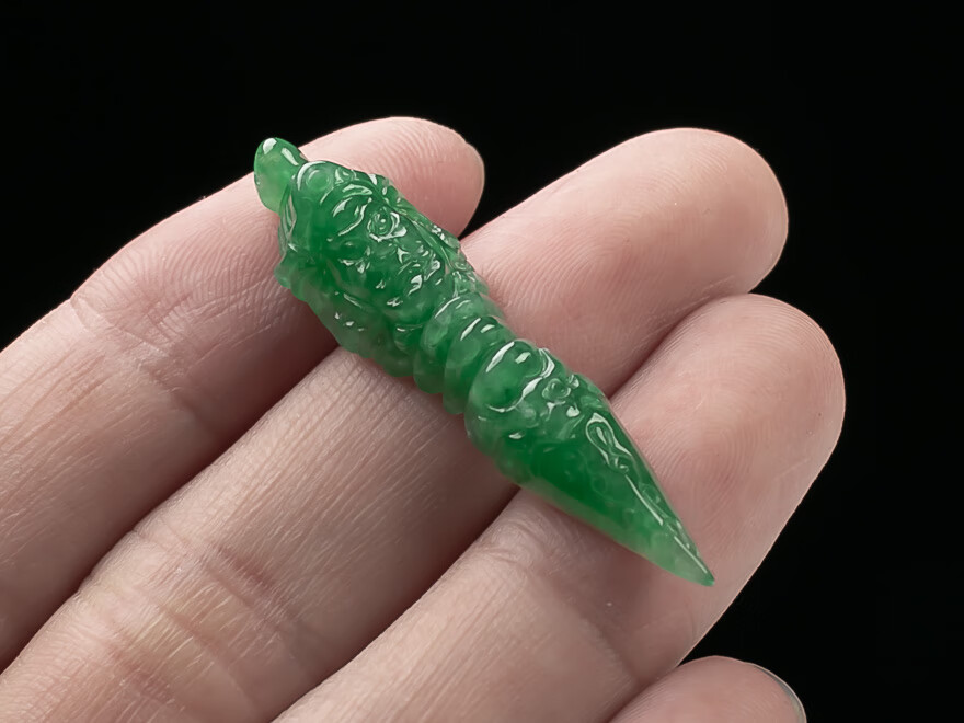 冰芝玉翡翠珠宝降魔杵挂件372g