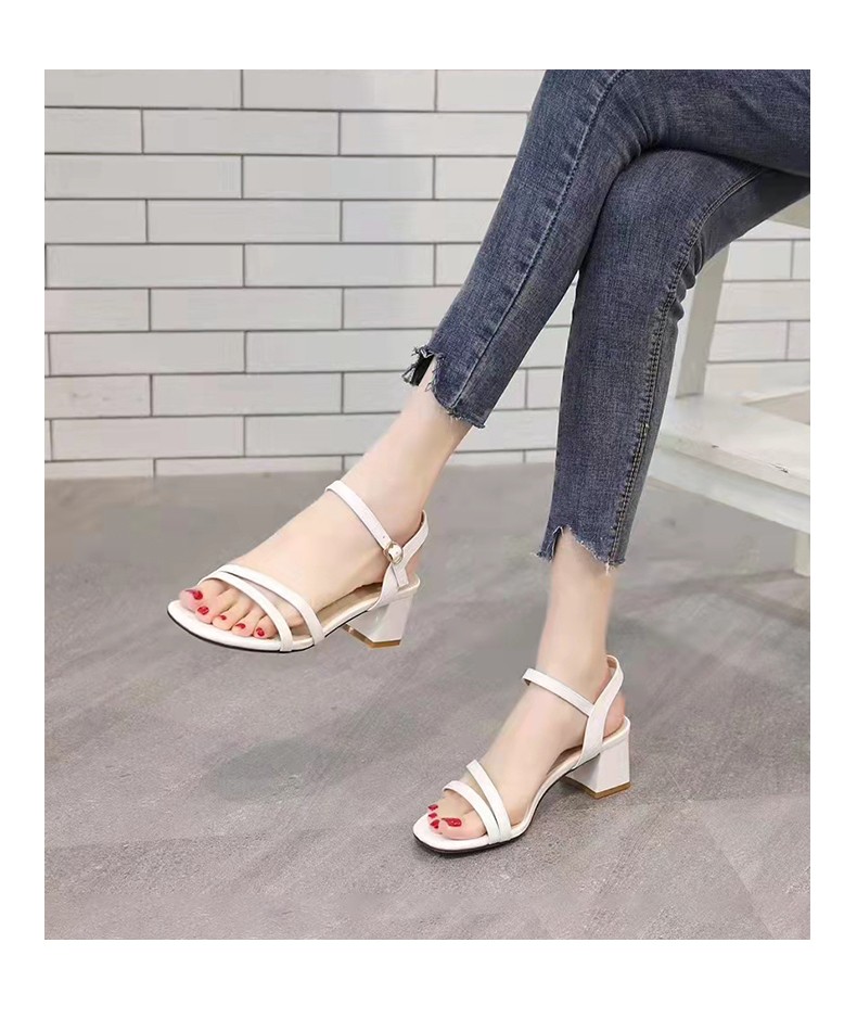 丝柏兰一字带凉鞋女粗跟凉鞋2022年女新款高跟鞋女气质百搭鞋子女