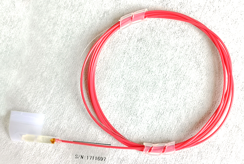 uka) 保偏光纤单芯准直器,镀金管/玻璃管封装,c/g-lens保偏光纤准直器