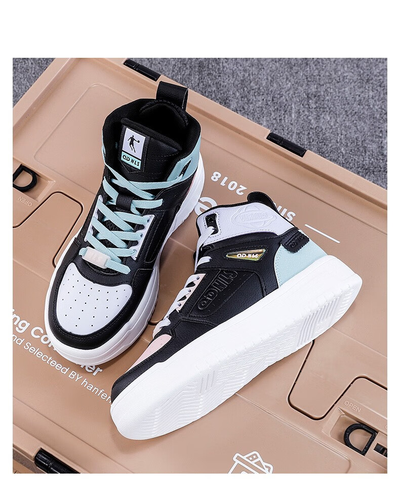 乔丹运动鞋女鸳鸯鞋2022冬季新款皮面保暖小白鞋休闲高帮板鞋女鞋子