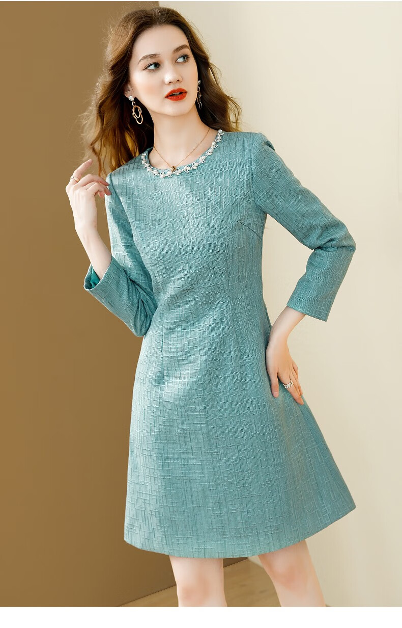 珂曼苏品牌服饰女装法式连衣裙女冬季2022新款九分袖镶钻收腰气质a字