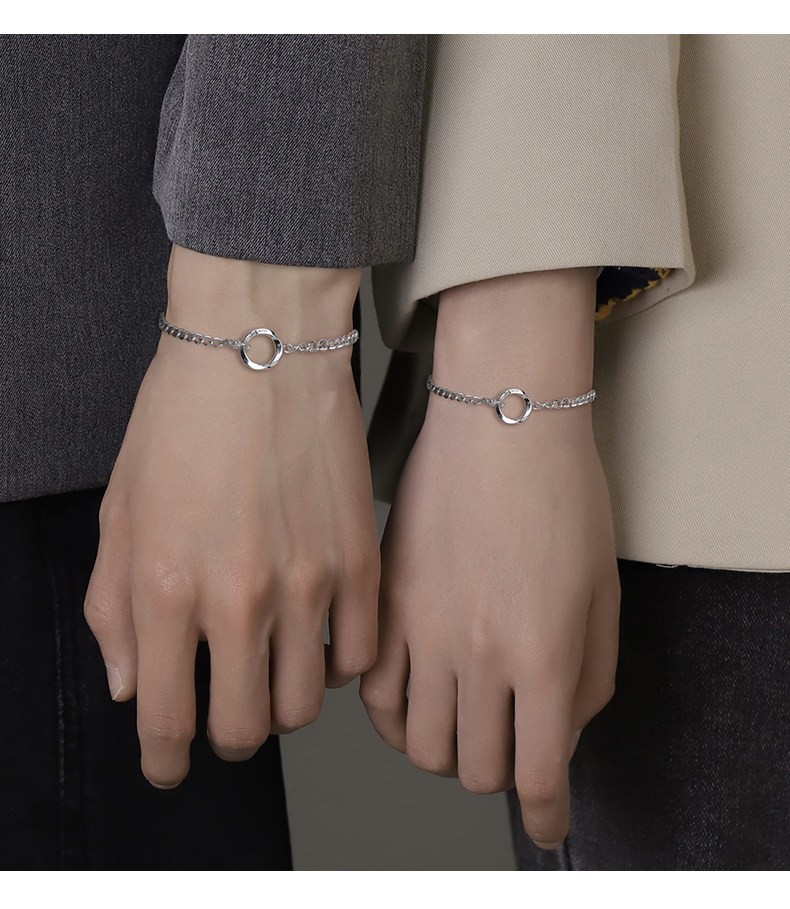 法卡曼轻奢品牌情侣手链女一对莫比乌斯环男女款简约时尚首饰品手环