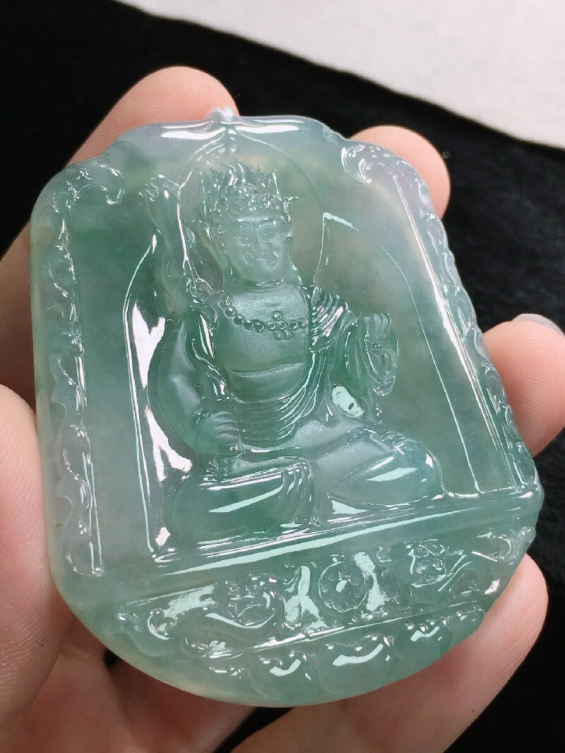 绿翠天成 翡翠冰种晴底不动明王吊坠 缅甸a货翡翠玉石送礼送长辈生日