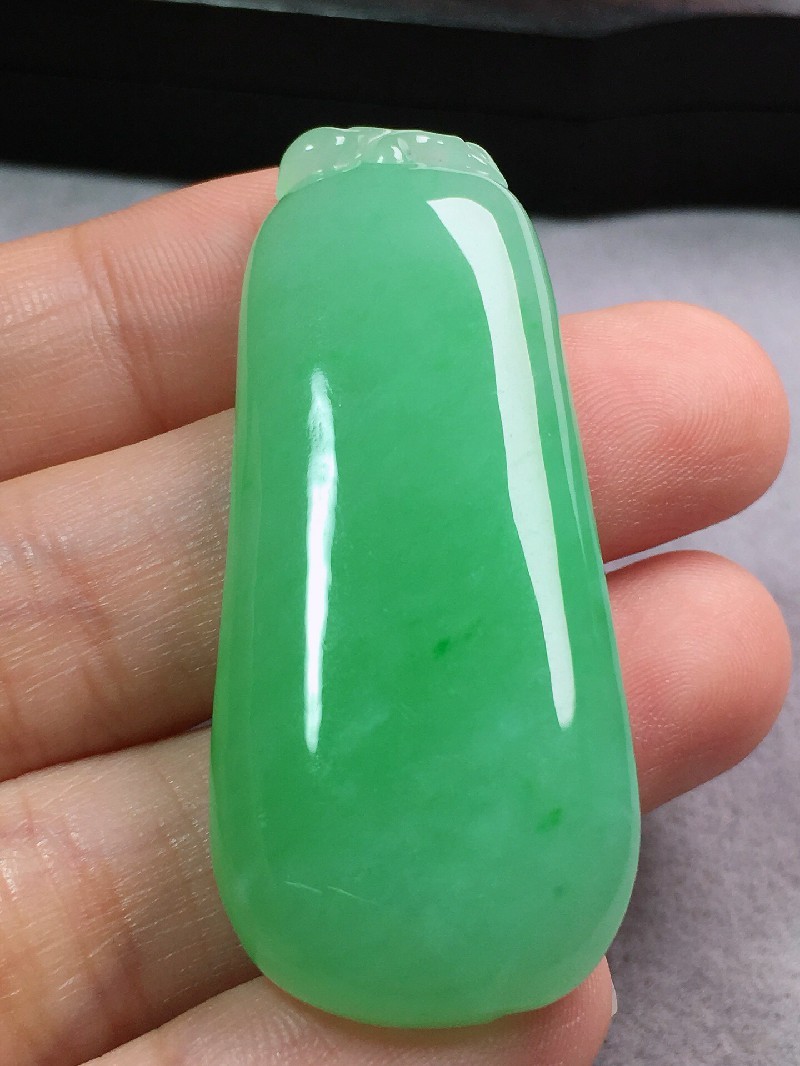 绿翠天成翡翠冰糯种满绿福瓜吊坠缅甸a货翡翠送礼送妈妈生日礼物女款