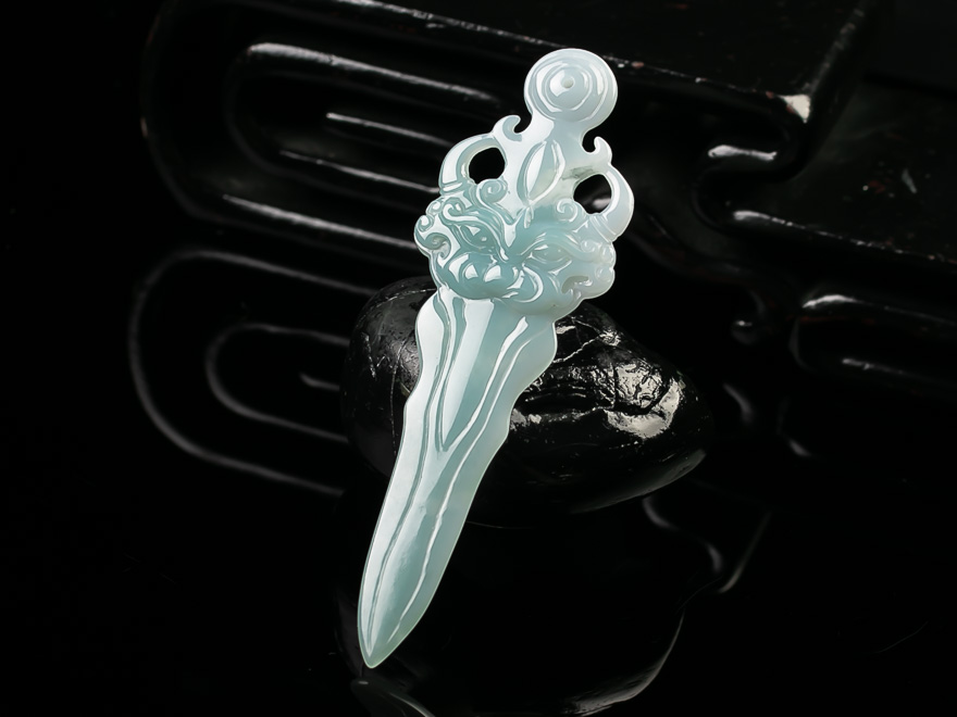 冰芝玉翡翠珠宝尚方宝剑挂件1325g