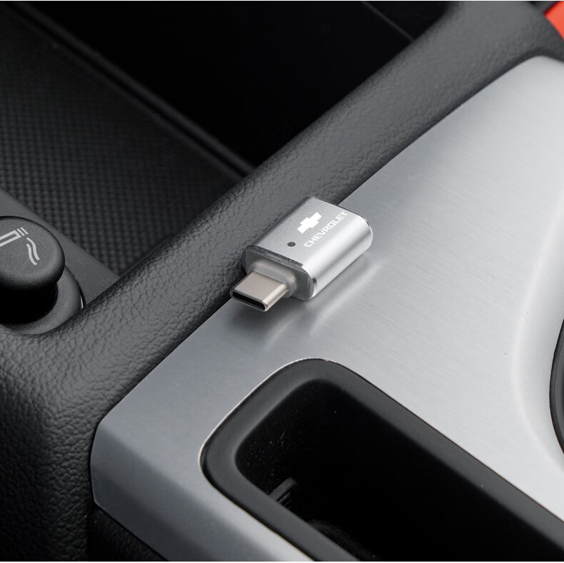 新款雪佛兰迈锐宝xl探界者科鲁泽车载typec转usb数据线充电转换器接头
