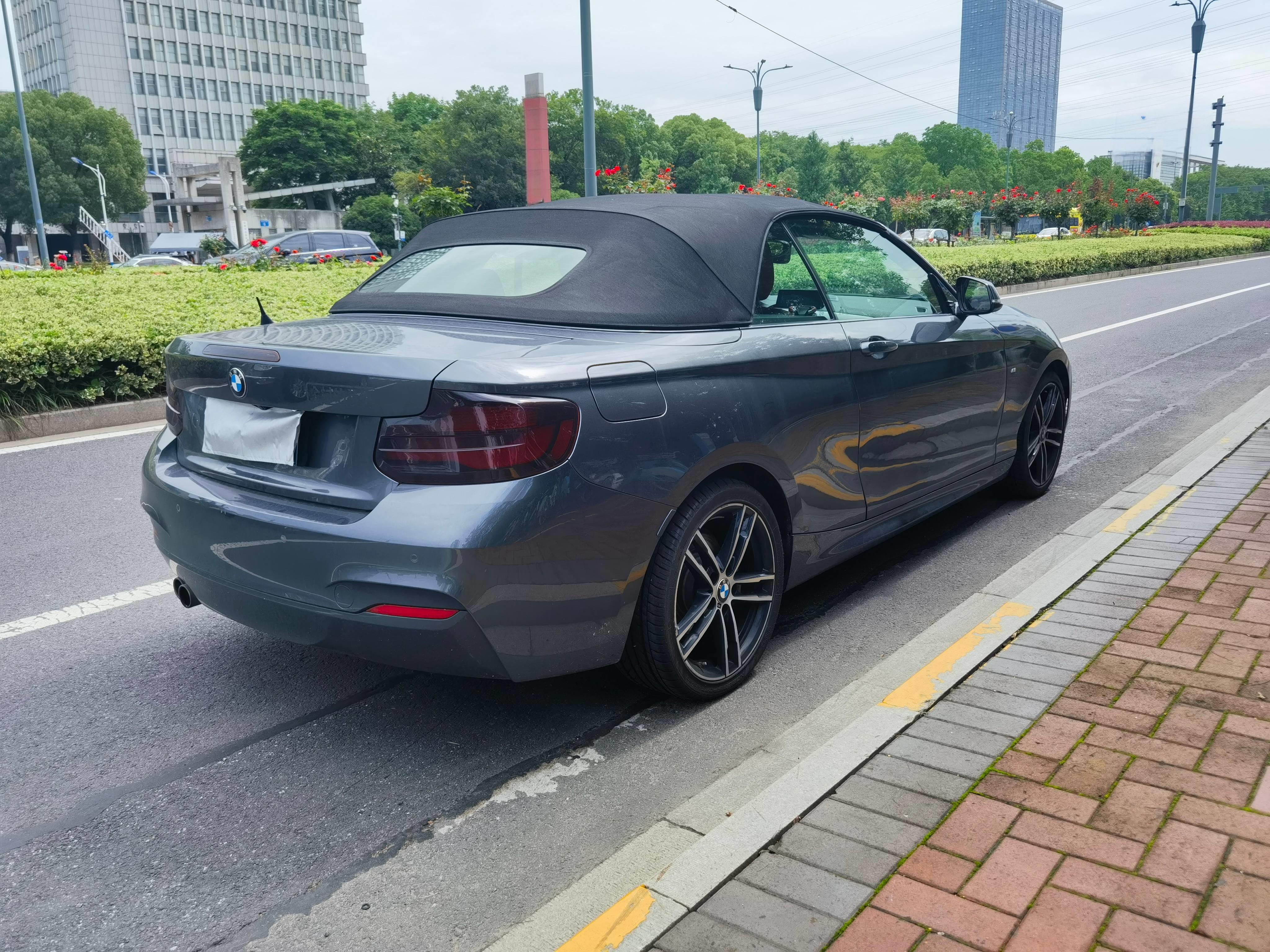 宝马 2系  225i(进口) 2.0t  软顶 敞篷轿跑车 非营运