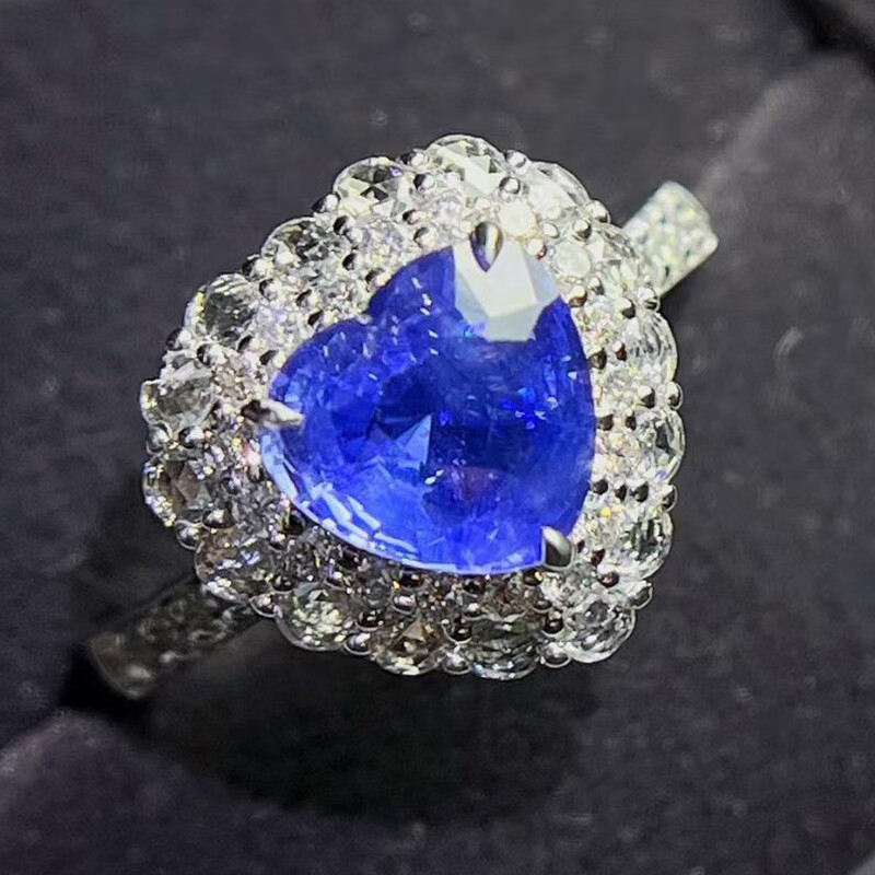 南洋半岛 心形蓝宝石 珠宝首饰戒指女戒18k金镶钻石彩宝名媛气质 金重