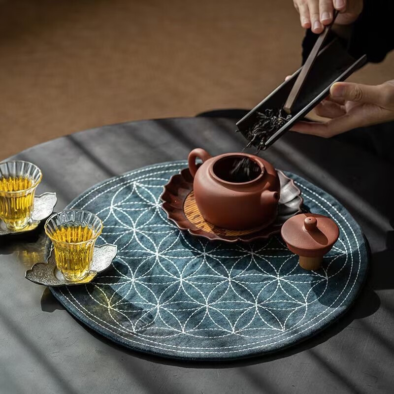 心茧日式手工刺绣茶席布圆形大号创意茶垫干泡盘家用茶壶垫子棉布玫