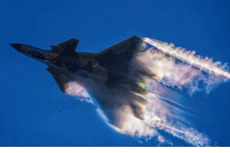 136歼20飞机模型合金仿真军事航模j20隐形战斗机航展纪念礼品