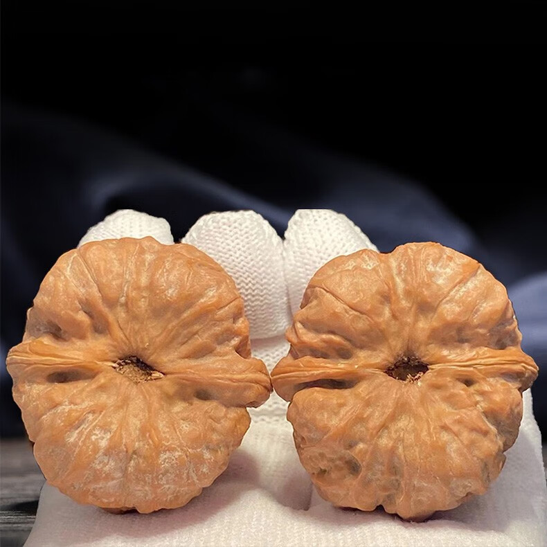 【涞水十里核】文玩核桃蛤蟆头一对精品麻核桃闷尖白狮子宫灯水龙纹