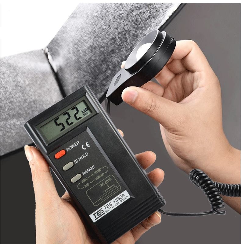 教室测光仪光照度检测仪流明光亮度测试仪tes1332a0120万lux充电套装