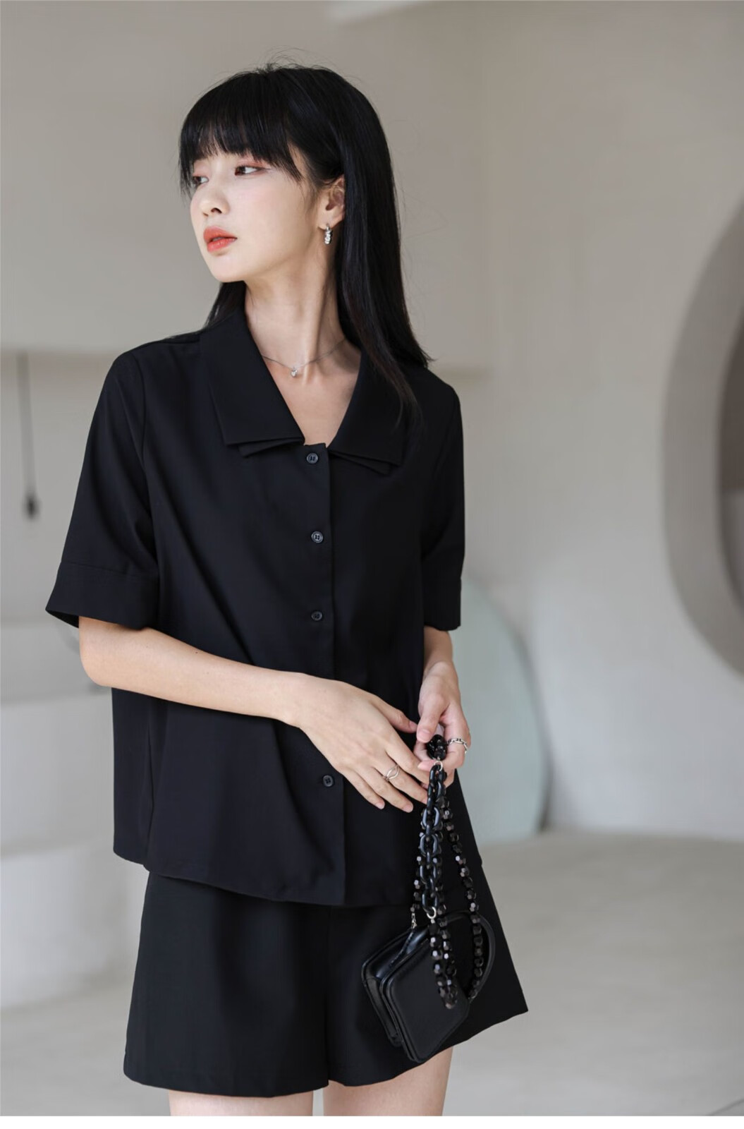 鲜慧复古翻领chic气质2022新款显瘦别致黑色衬衫女设计感女士衬衣小众