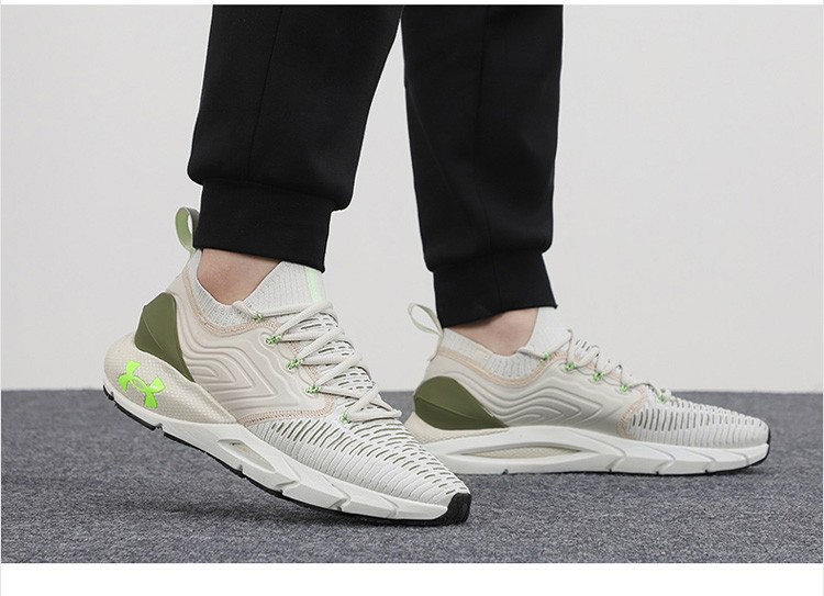 phantom训练跑步鞋休闲缓震耐磨透气鞋子 3025210-002【建议拍大一码