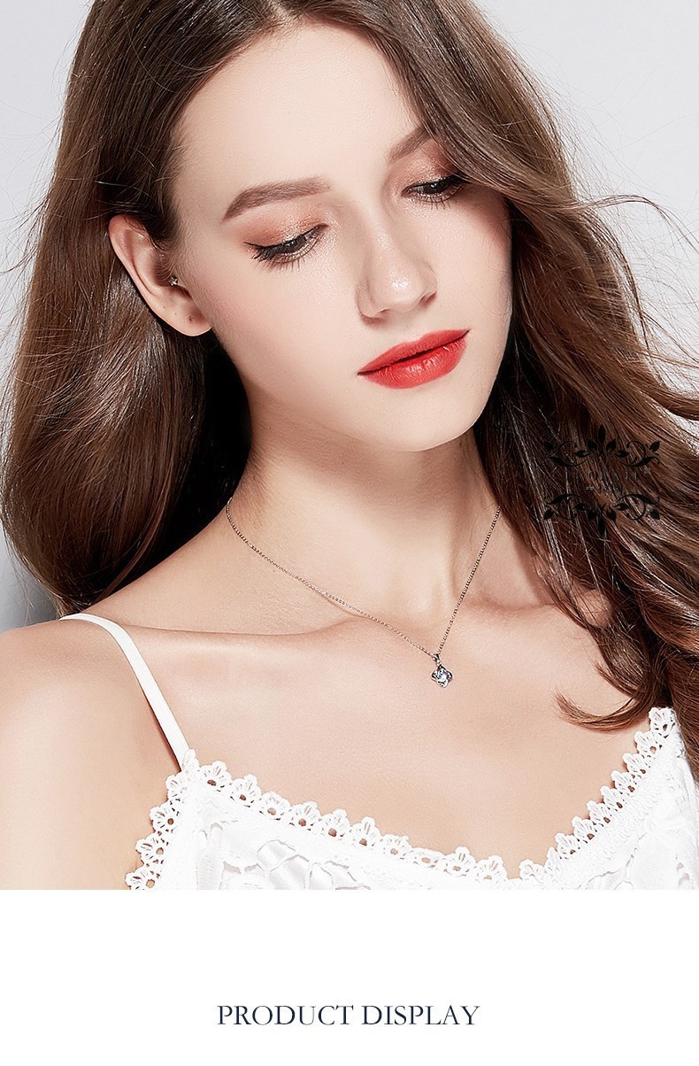 劳拉图(laolatu)pt950铂金四叶草项链女锁骨链钻石吊坠女网红同款情人