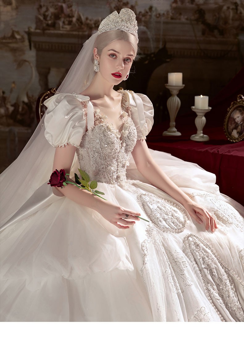 奢华宫廷风婚纱2022新款新娘复古主纱高级法式在逃公主轻礼服大拖尾