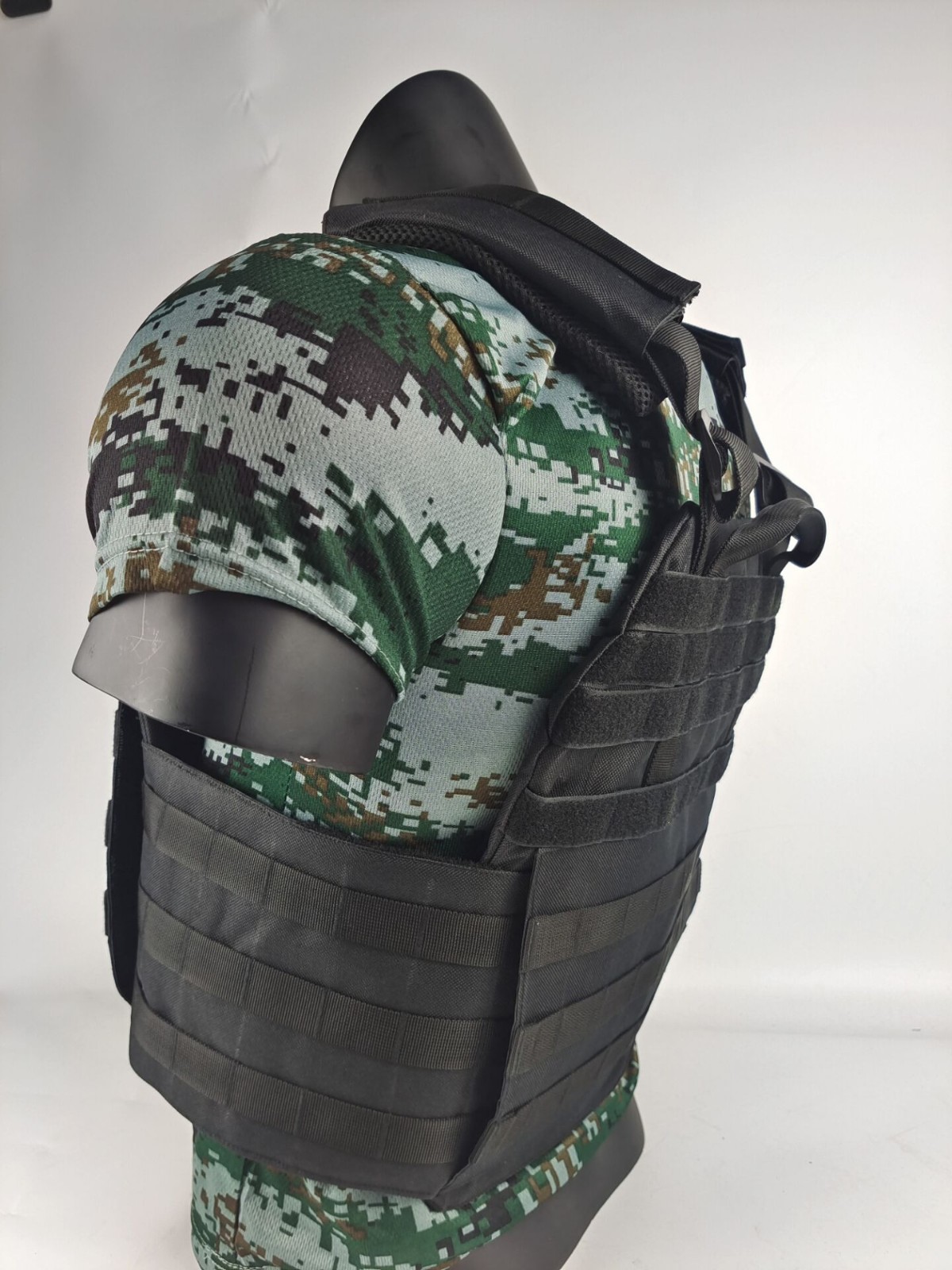 保温,收纳类别:战术背心材质:牛津布货号:rm0024商品产地:中国大陆