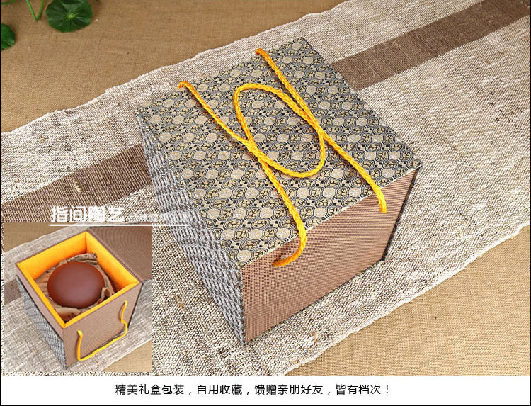 
                                        指间陶艺--宜兴紫砂茶叶罐精品普洱罐大号醒茶罐手工茶盒茶叶缸--四方荷花茶叶罐                