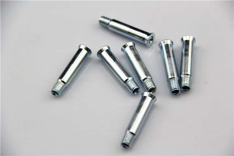 weiqiu溜冰鞋锁轮螺丝穿钉轮滑鞋配件旱冰鞋滑轮鞋通用 1个穿钉 穿钉