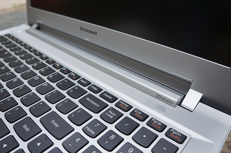 联想y50c 15.6英寸笔记本电脑(i5-5200u 8g 1t 4g独显 win8) 清新白