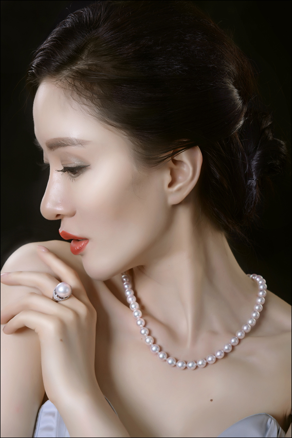 秦思【白领必备】 akoya日本海水珍珠项链8-8.