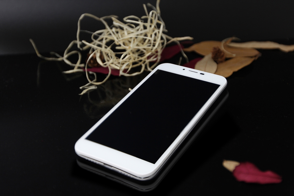 海信Hisense (D2-M) metal 双卡双待 移动4g手机 白色