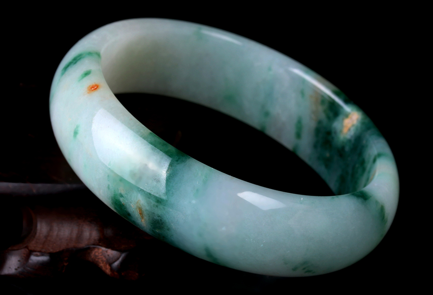 5mm 浅绿色翡翠糯种手镯 66.75克 惠石珠宝