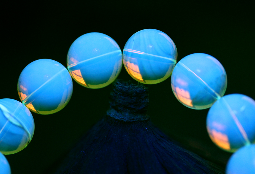 圆珠形通透高蓝蓝珀手链 13mm19.99克 【芯来电珠宝】