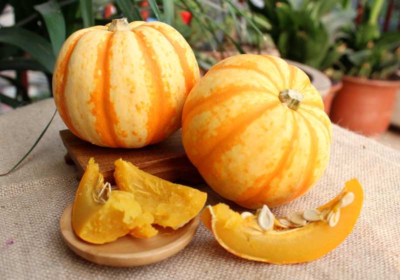 小南瓜1斤装桔瓜迷你贝贝黄南瓜黄色新鲜蔬菜农产品日天太阳瓜太阳果