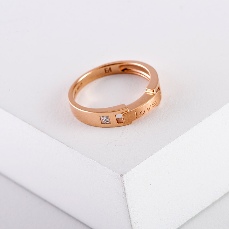 venti/梵迪珠宝 love字母18k金镶钻戒指 彩金钻石对戒情侣戒 红18k金