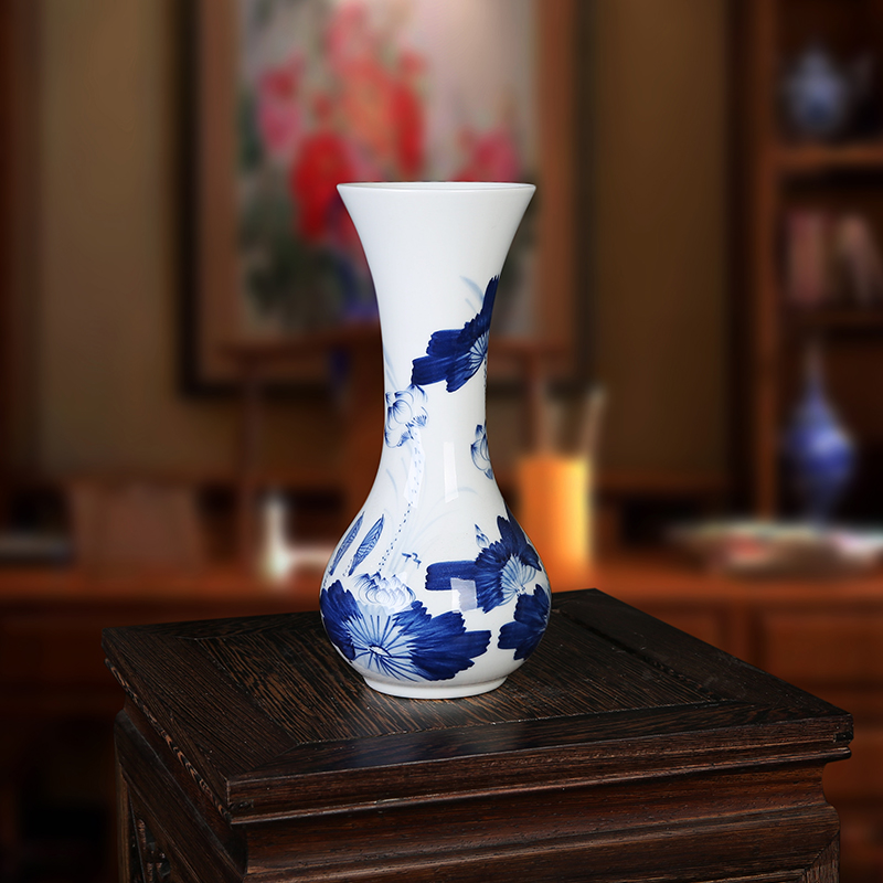 小号中式古典青花瓷手绘花瓶 工艺品摆件装饰品 手绘兰花_ 8折现价68