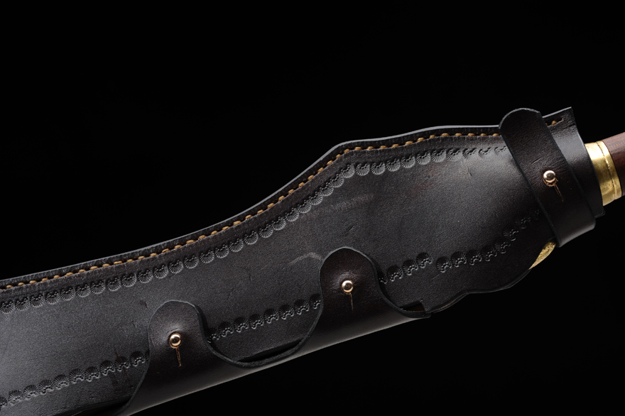 品名 掩月刀 尺寸 全长约180cm    柄长约110cm 刀刃长约70cm    刃材