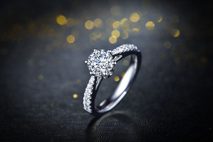 佐卡伊 真爱桂冠 钻戒钻石结婚戒指女戒 白18k金 共30分f-g/si