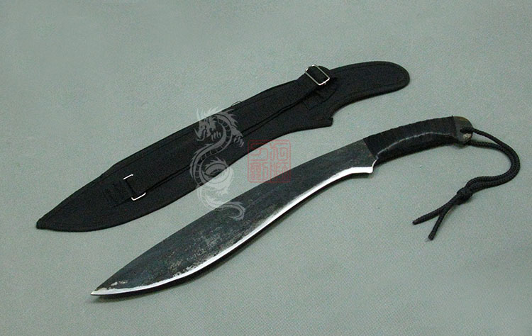 品名   锻面 狗腿刀 规格(cm) 全长:47 刃长:35 刃宽:4.2-6.0 刃厚0.