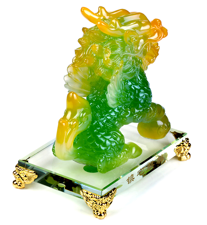 产品特点: 麒麟是吉祥神兽,主太平,长寿.民间有麒麟送子之说.