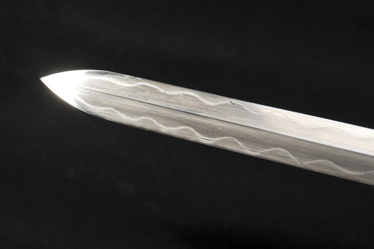 53厘米;  护手宽度> 约9.56厘米;  剑脊厚度> 约0.