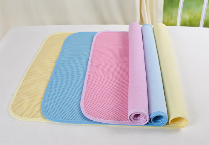 龙之涵 全棉三层高透法兰绒防水隔尿垫 黄色 50*70cm