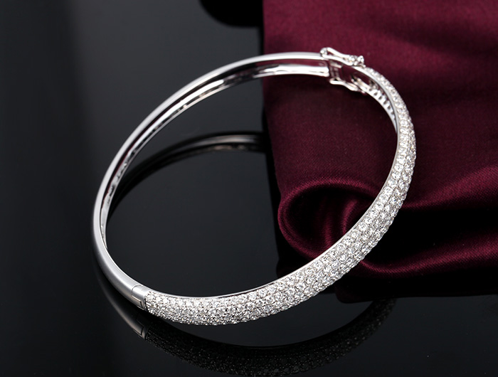 37克拉钻石黄金手镯 |米莱价: 29980元 |主石: 天然南非钻石 4.