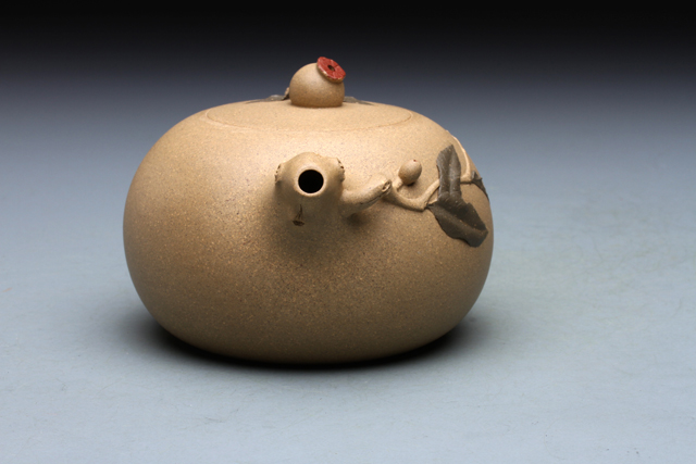 作品:石榴壶***包真品,有证书****           