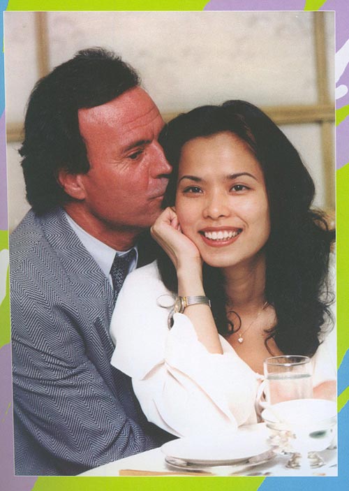 插图1    插图2    插图3    韦唯简介    出生在内蒙古    八岁时