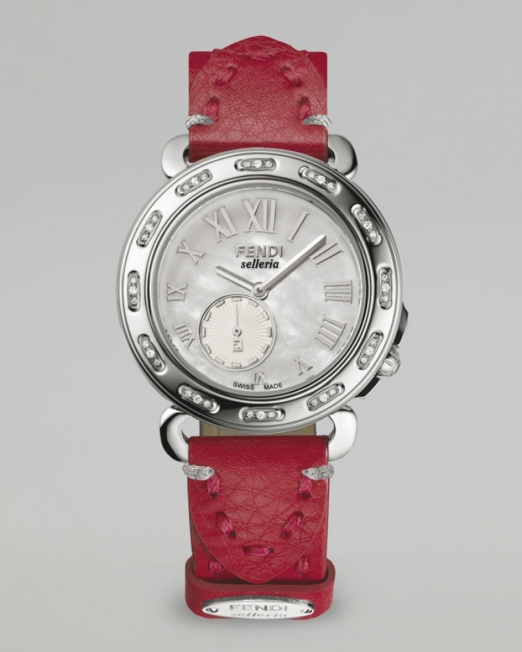 color : silver  haute horology: fendi selleria watch carries