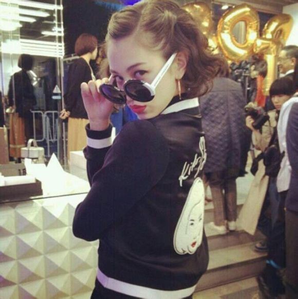 楚尚秀新款女装kiko头像刺绣棒球服夹克短外套7052 蓝色米袖 M
